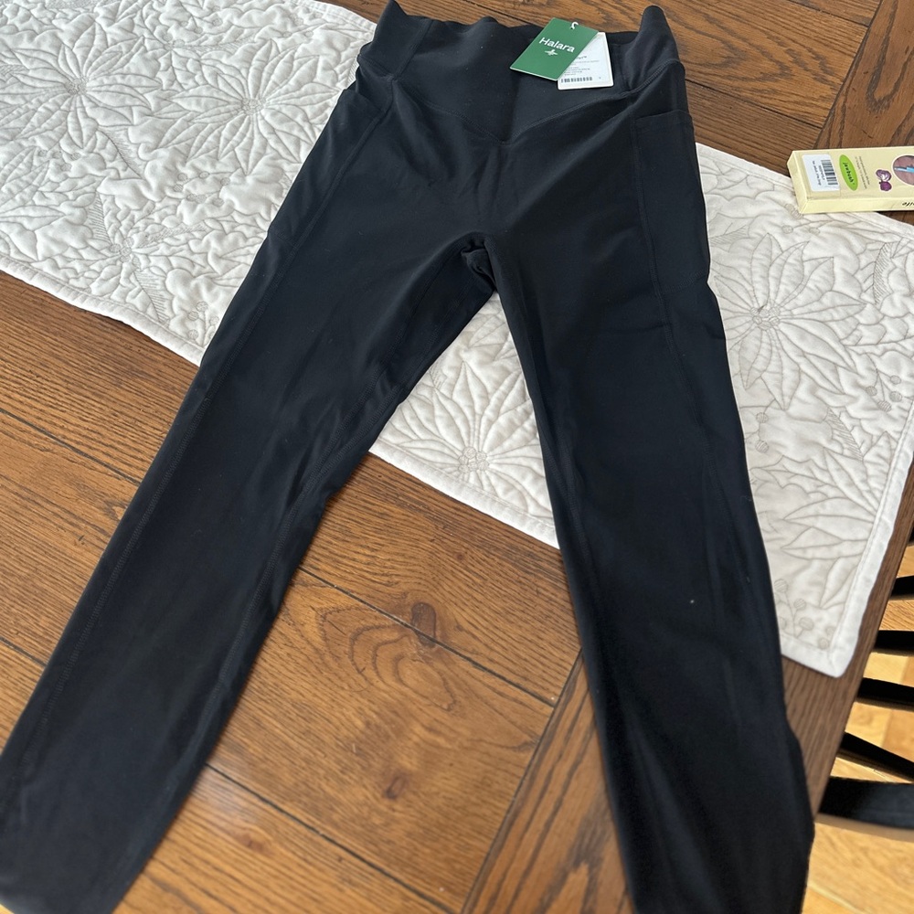 Halara butt scrunch leggings size small 7/8